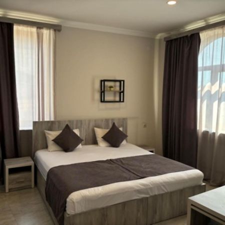 Hotel Menua Yerevan Exterior photo