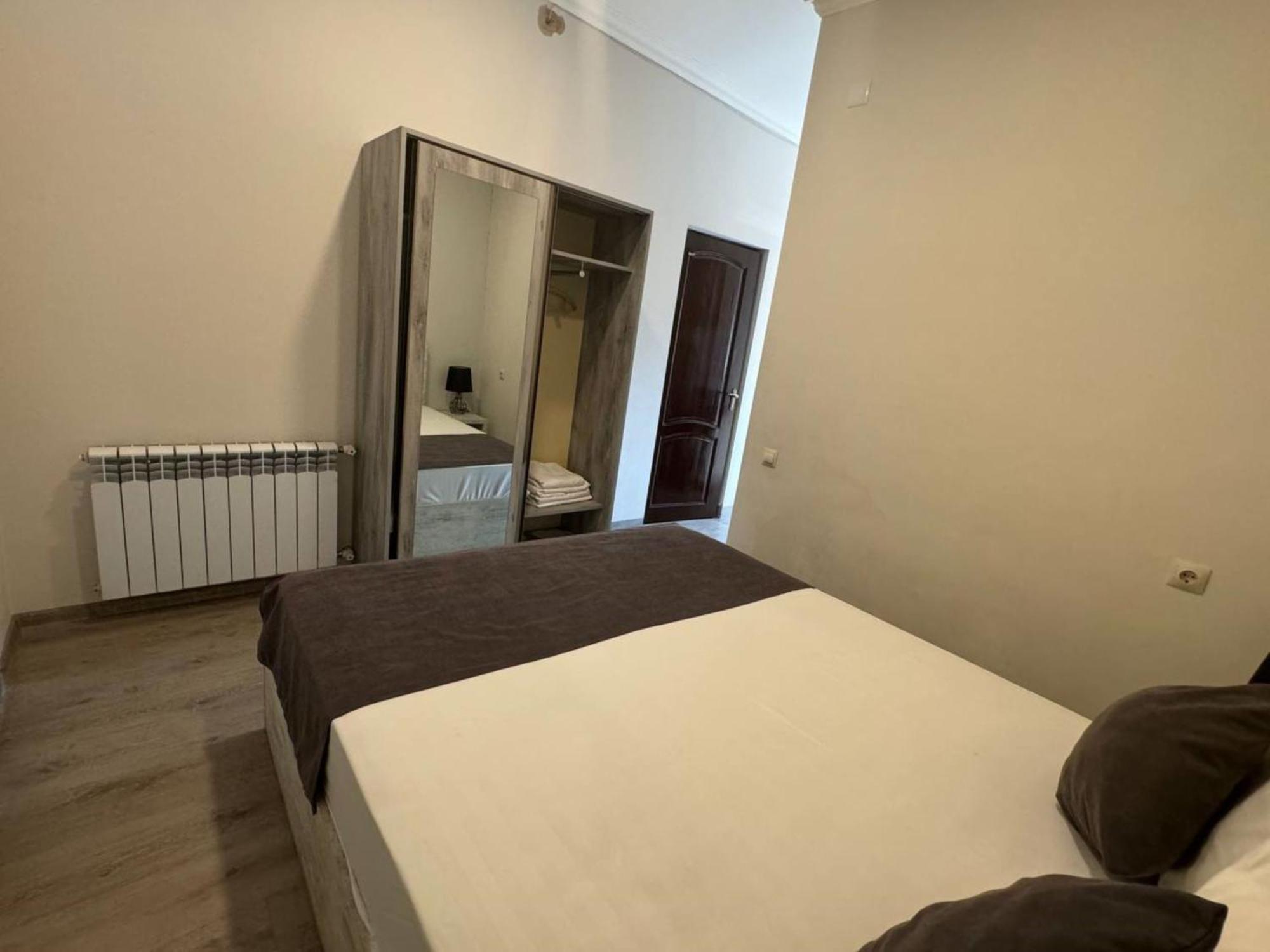 Hotel Menua Yerevan Exterior photo